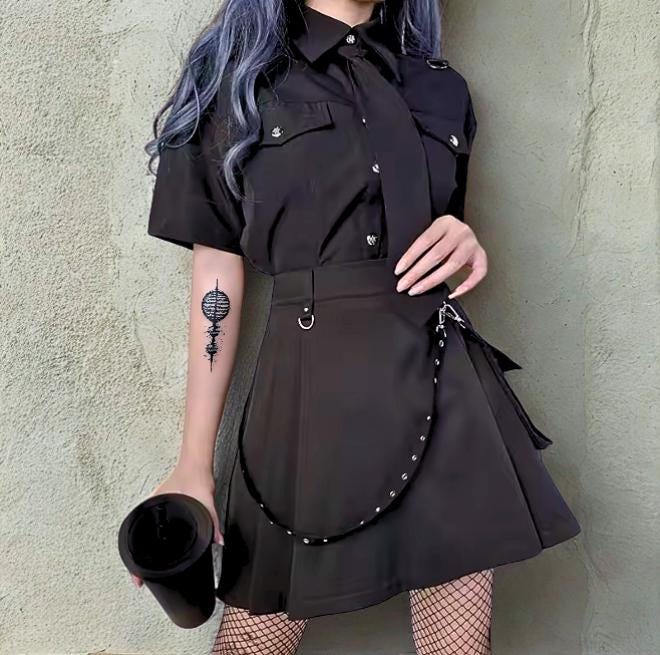Gothic Silver Skirt: Alt Goth Cargo Pockets & Chain Goth emo edgy