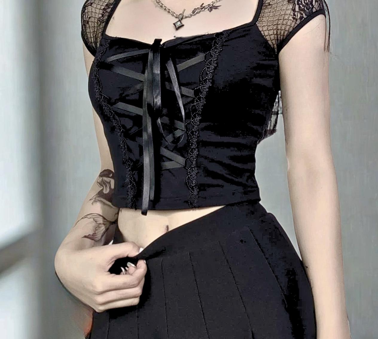 Gothic Lace Mesh Top for Women Vintage Styled Bandage Black Streetwear Tee Casual Punk Goth Top Crop Top y2k e-girl