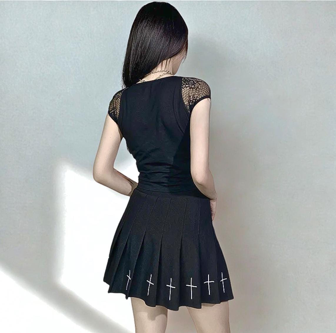 Gothic Lace Mesh Top for Women Vintage Styled Bandage Black Streetwear Tee Casual Punk Goth Top Crop Top y2k e-girl